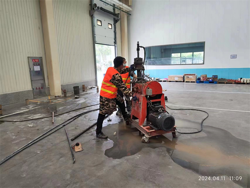 白水厂房地面下沉塌陷注浆加固施工